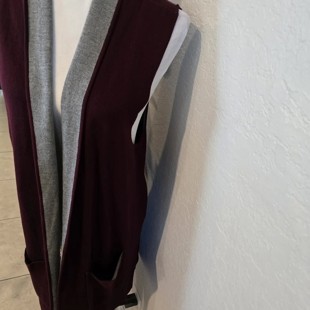 Lyssè Women's Haiku Sleeveless Maroon And Gray Vest Cardigan L/XL